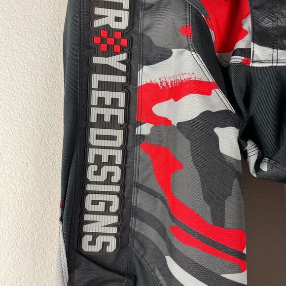 Troy Lee Designs Dirt Bike GP Pant Adult 30 Camo Black Red Motocross NWT - Picture 5 of 16